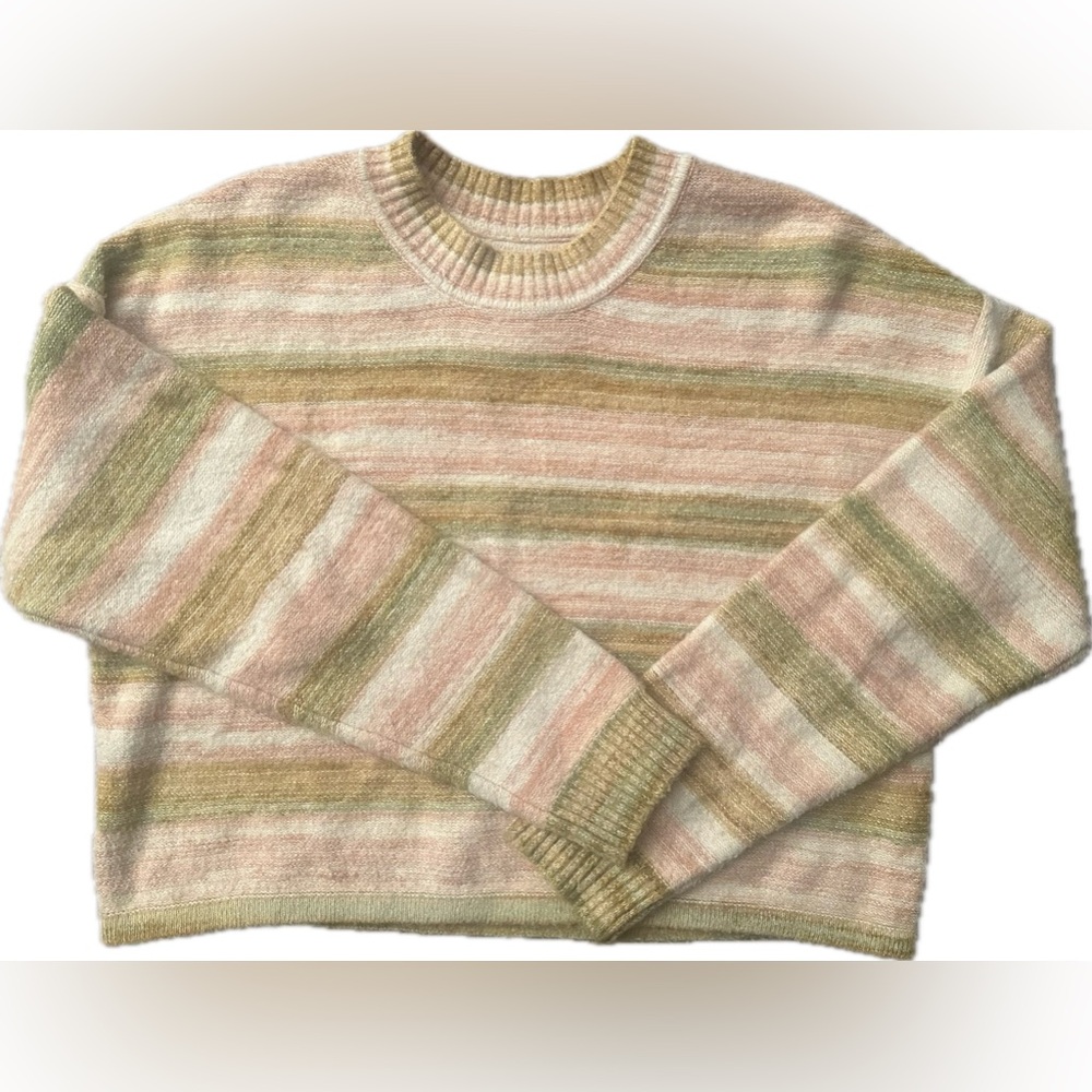Billabong Junior sweater medium lightly used